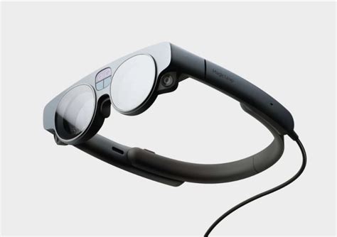 Exploring the impact of product launches on Magic Leap stock price